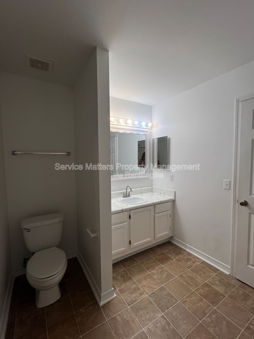 Gallery Image 22