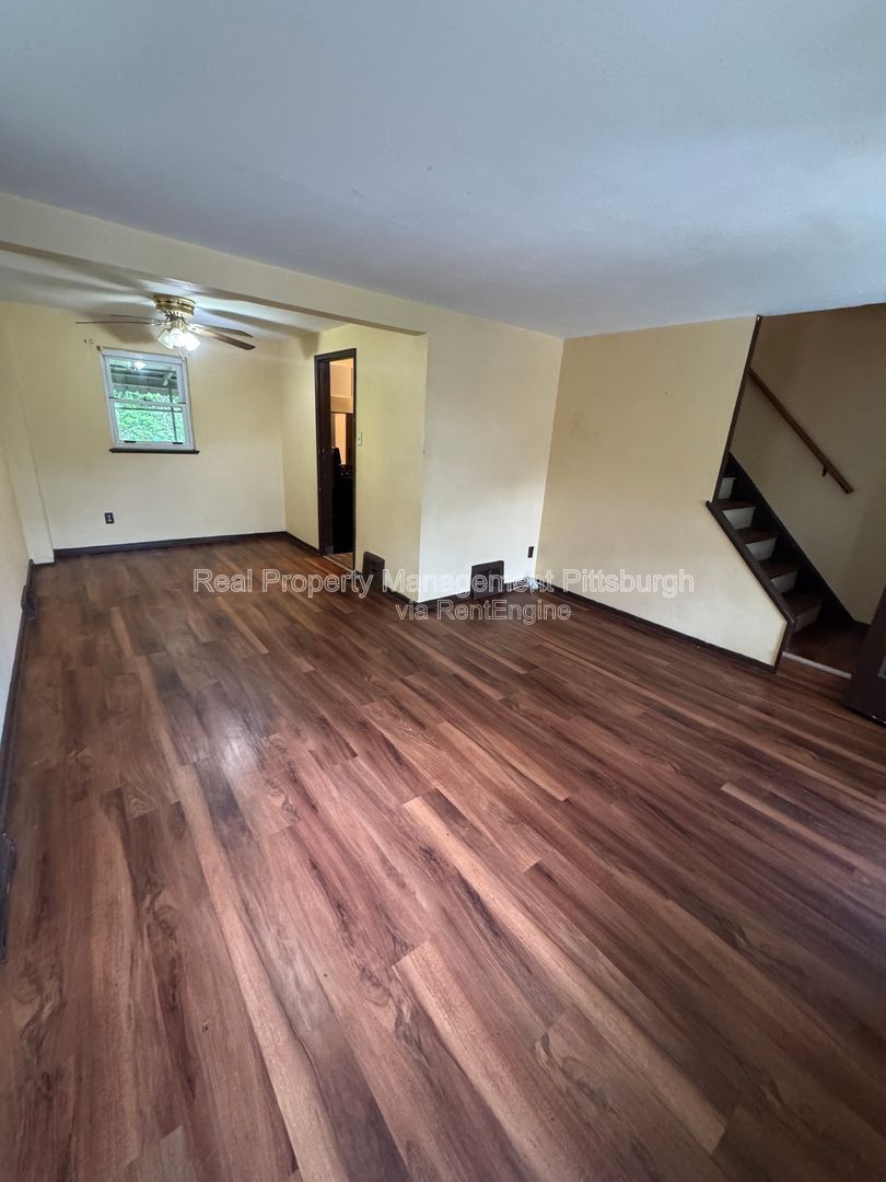 Gallery Image 0