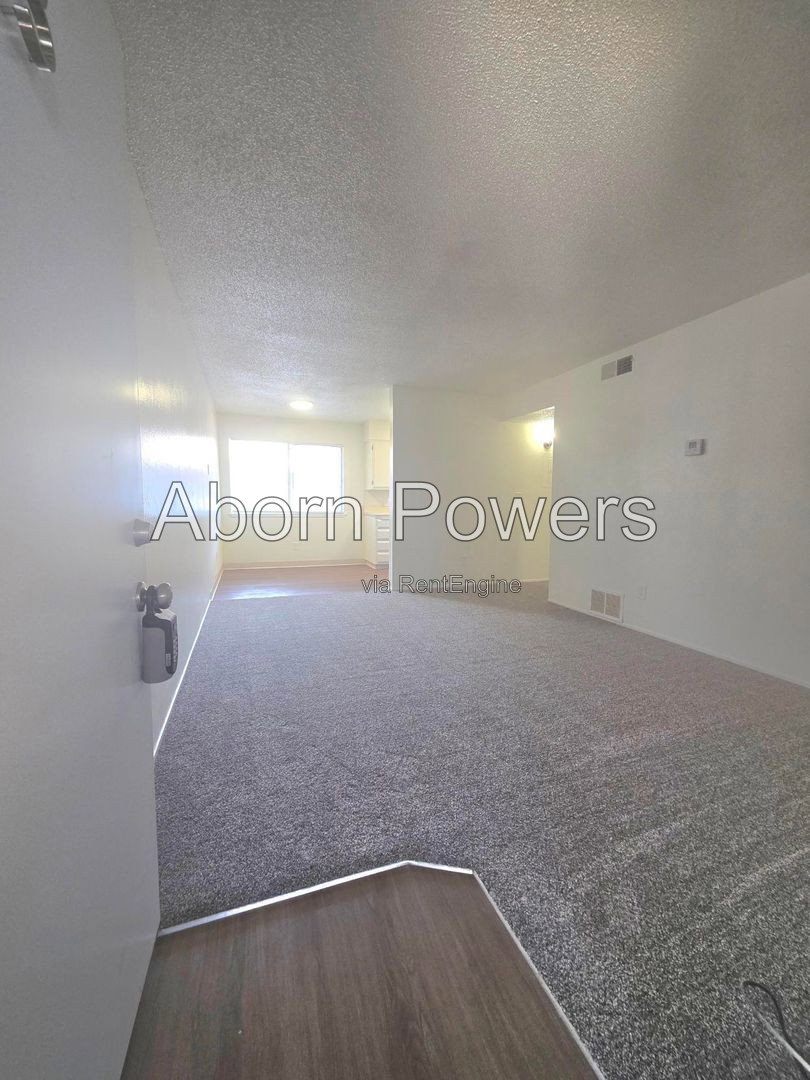 Gallery Image 0