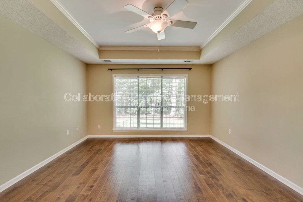 Gallery Image 16