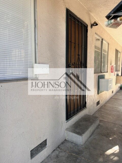 Gallery Image 0