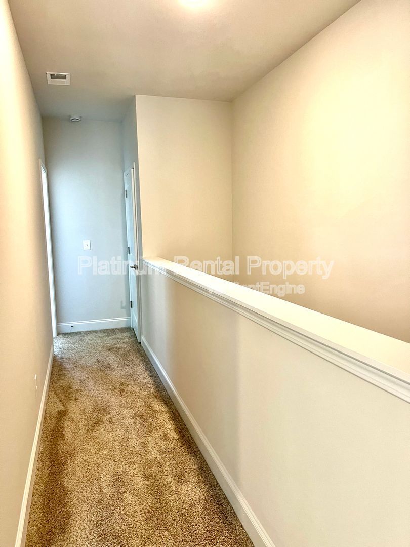 Gallery Image 16