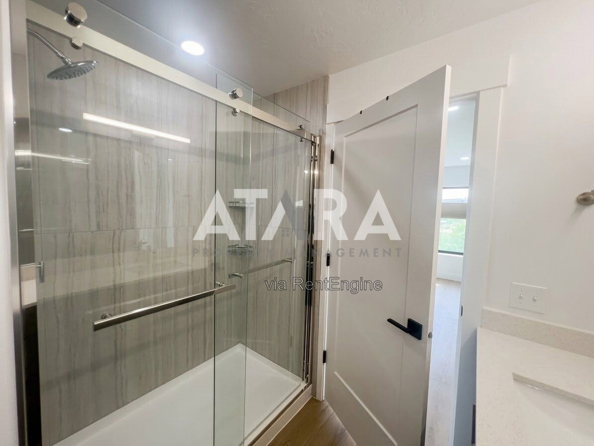 Gallery Image 34