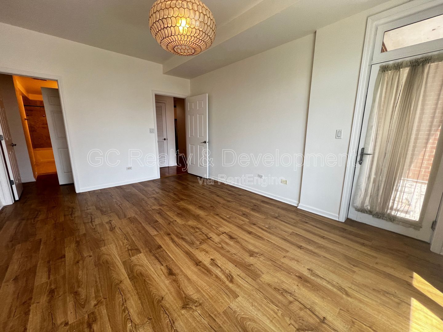 Gallery Image 14