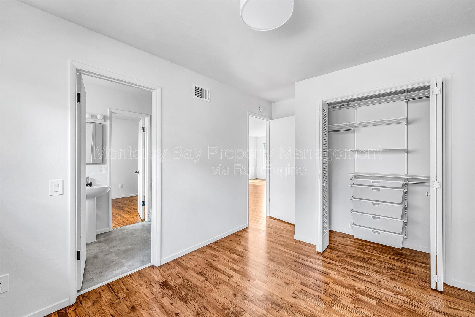 Gallery Image 17