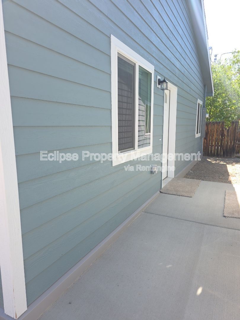 Gallery Image 16