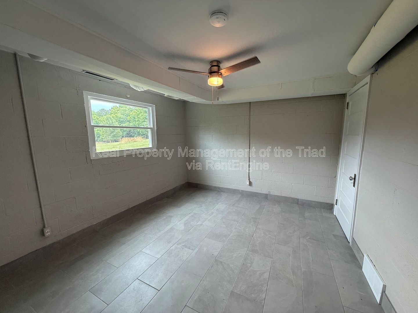 Gallery Image 16