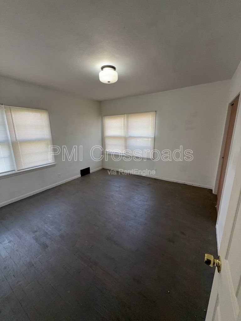 Gallery Image 23