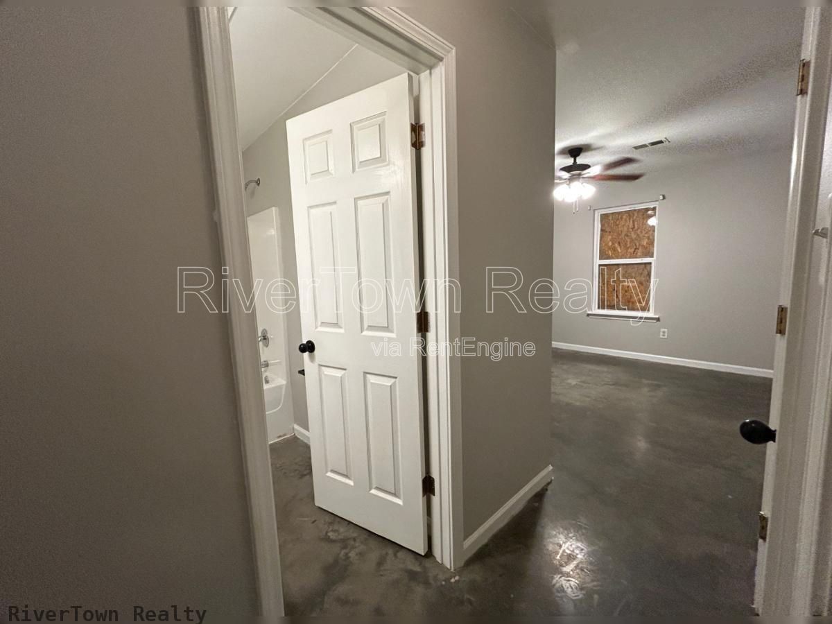 Gallery Image 15