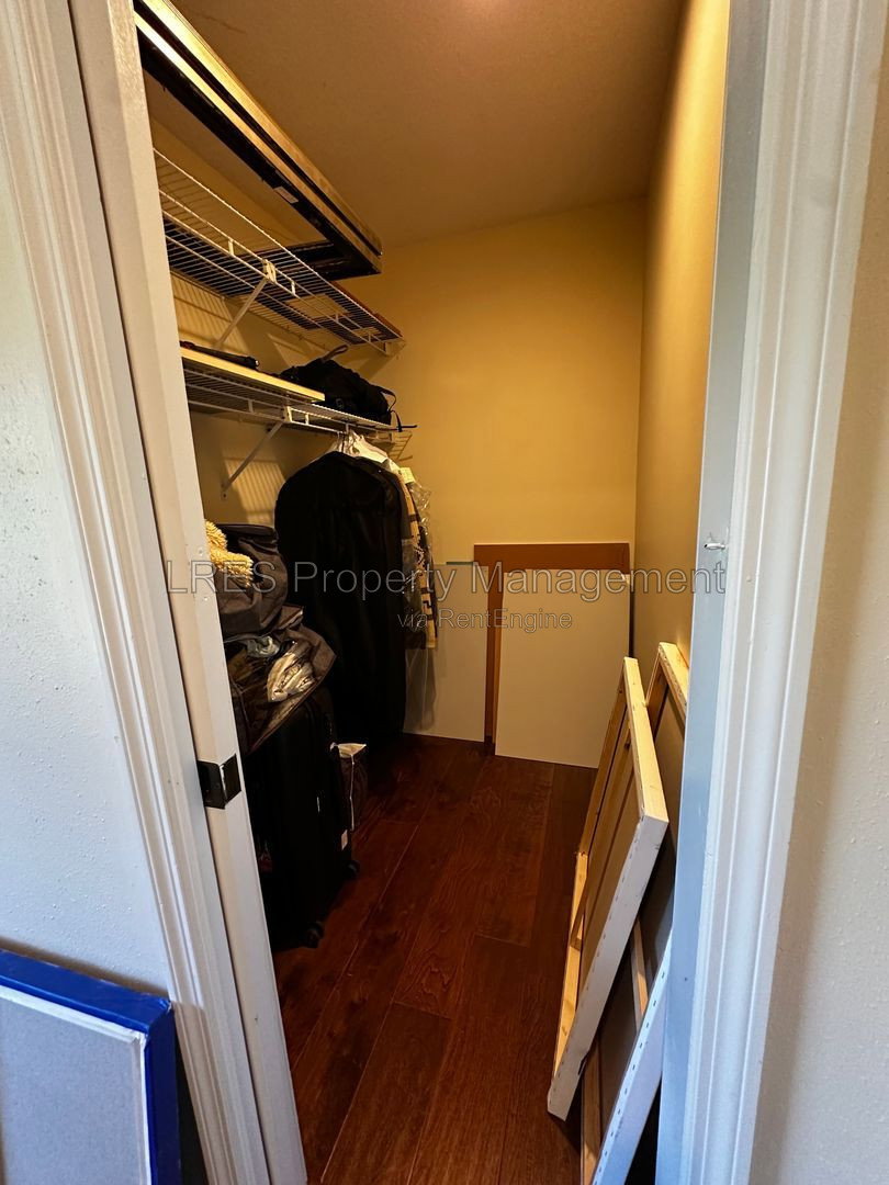 Gallery Image 32