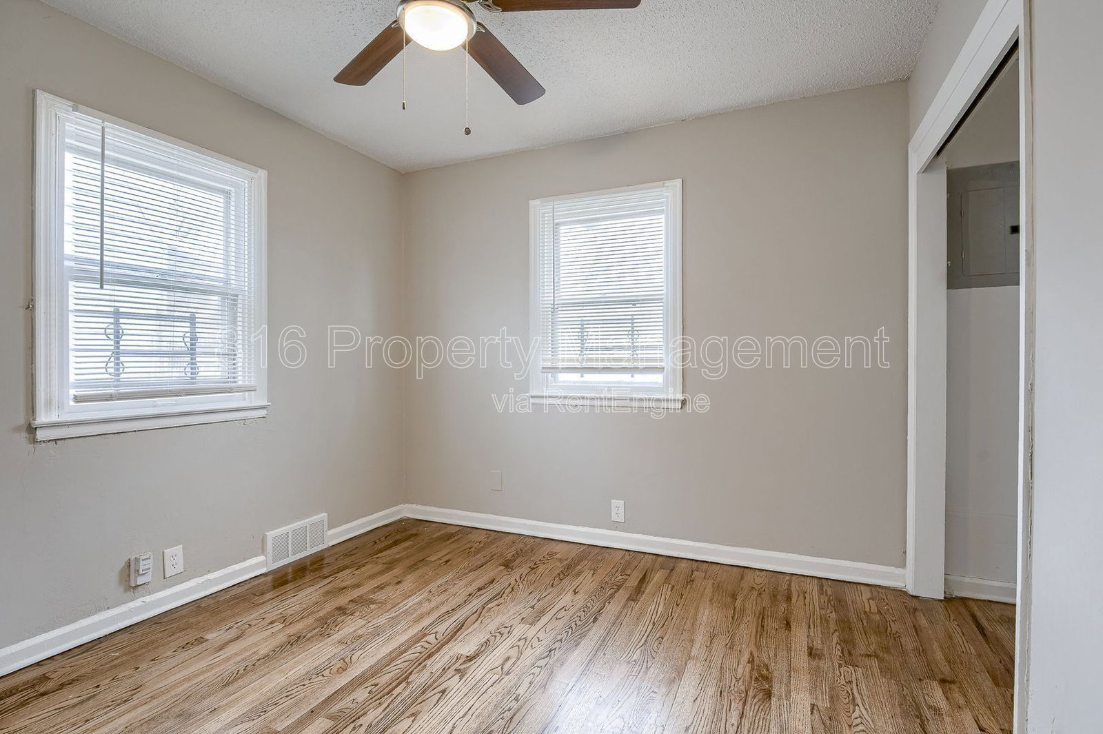 Gallery Image 17
