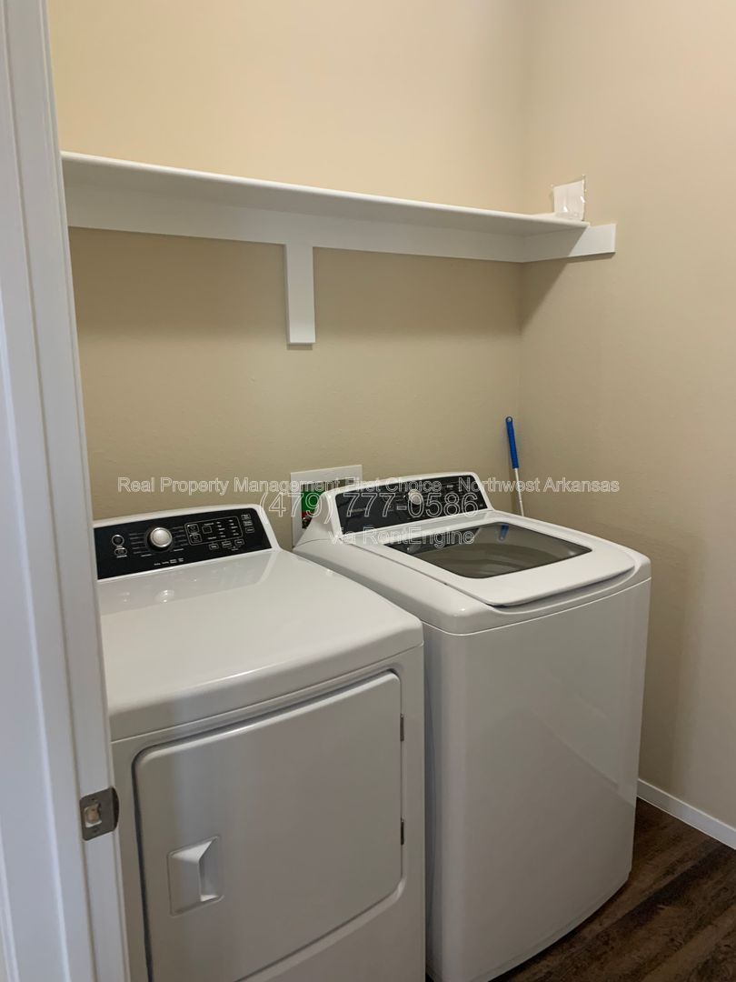 Gallery Image 18