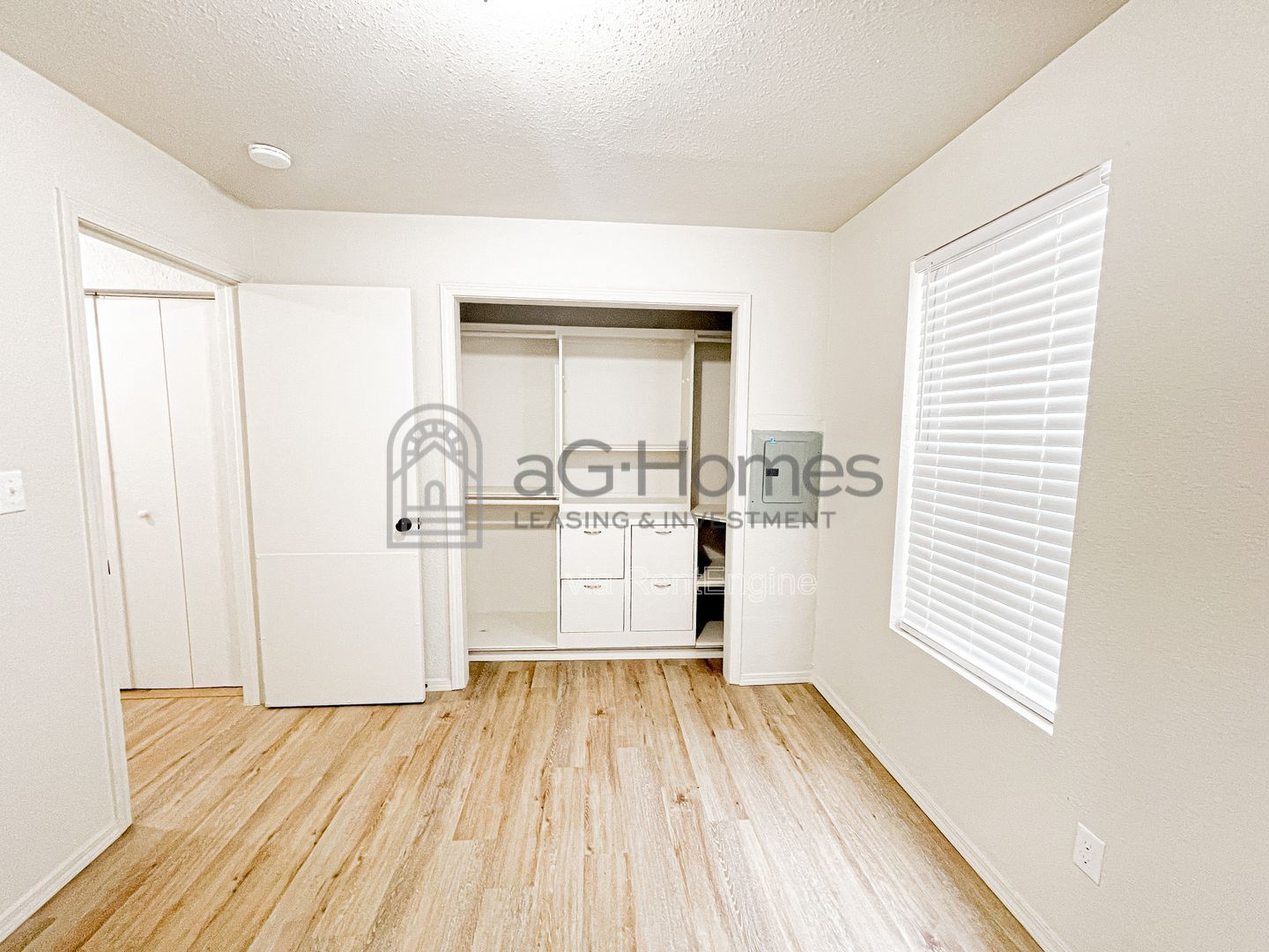 Gallery Image 16