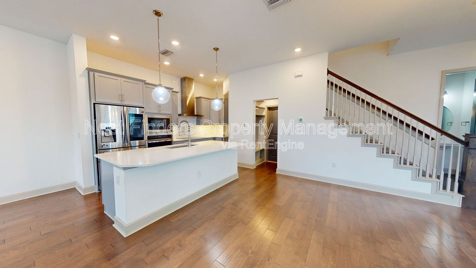 Gallery Image 0
