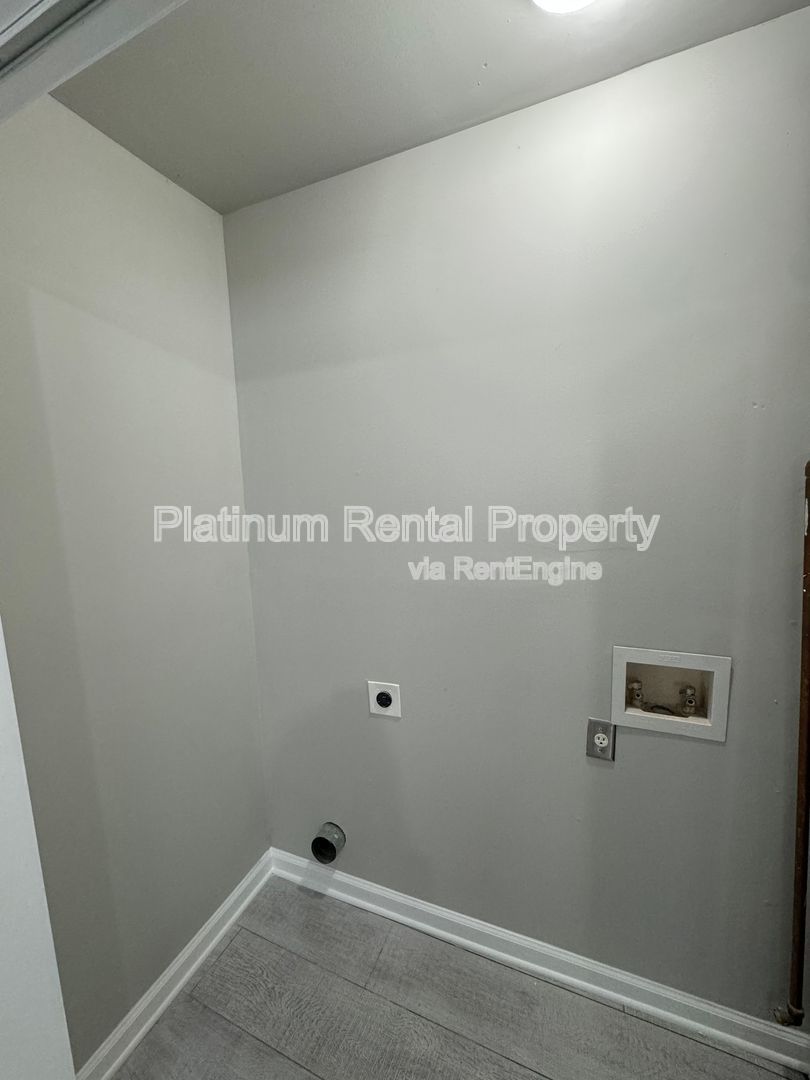 Gallery Image 18