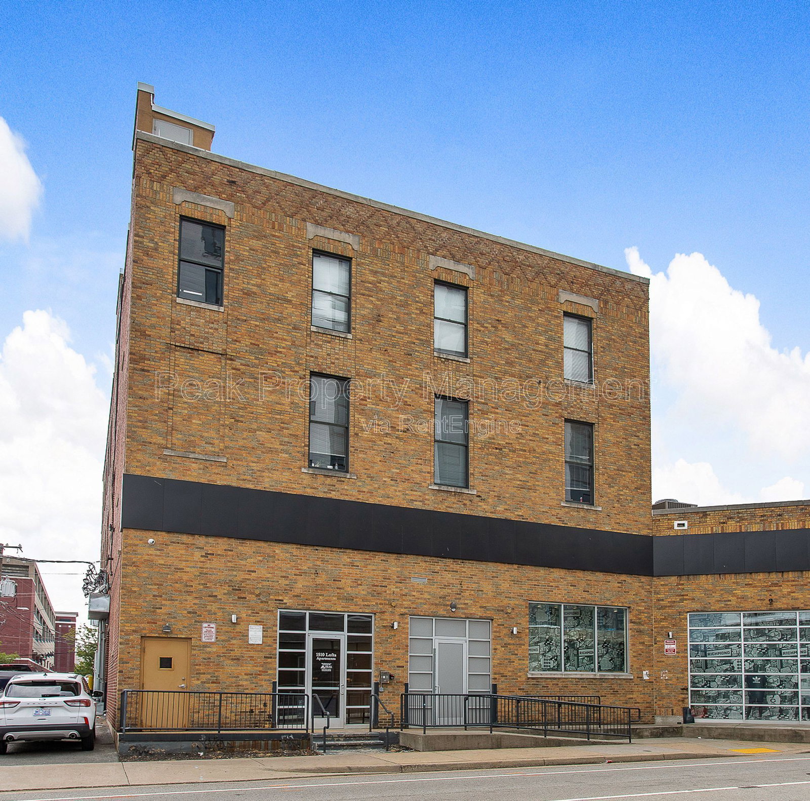Gallery Image 15
