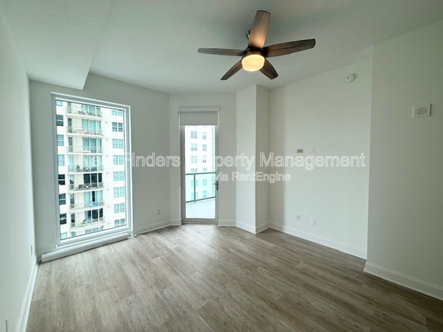 Gallery Image 18