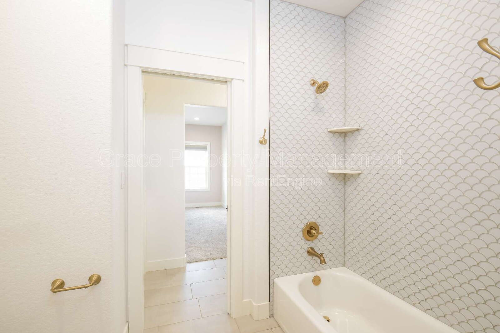 Gallery Image 19