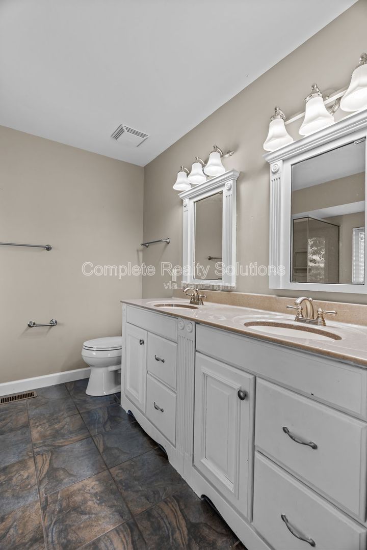 Gallery Image 42