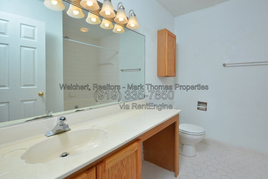 Gallery Image 33