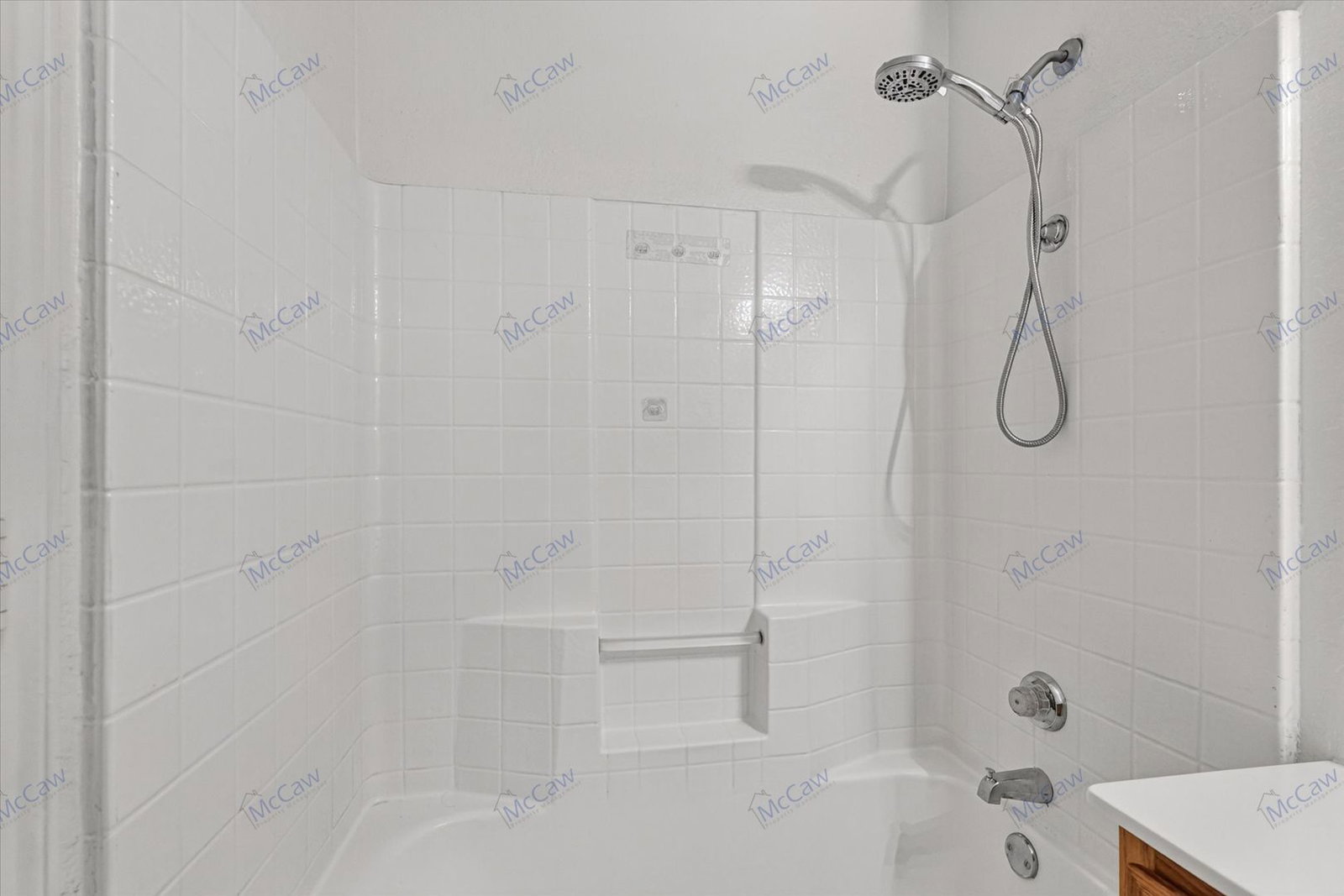 Gallery Image 18