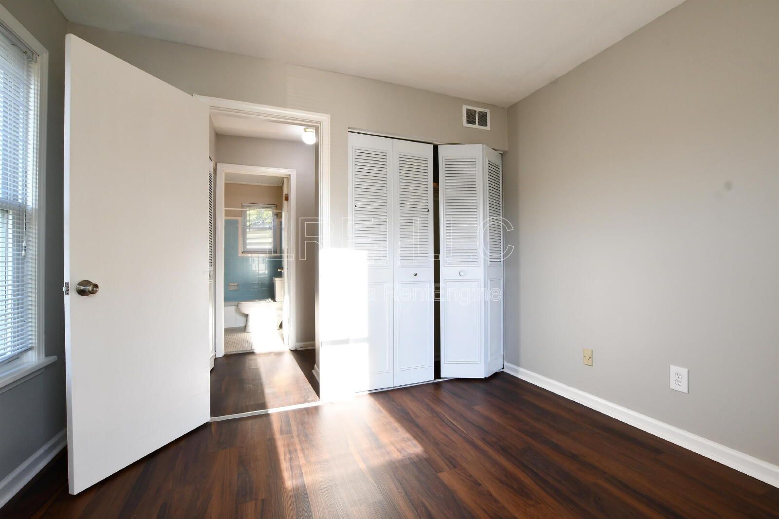 Gallery Image 19