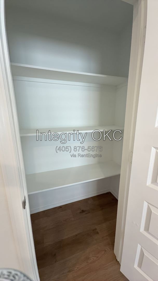 Gallery Image 17