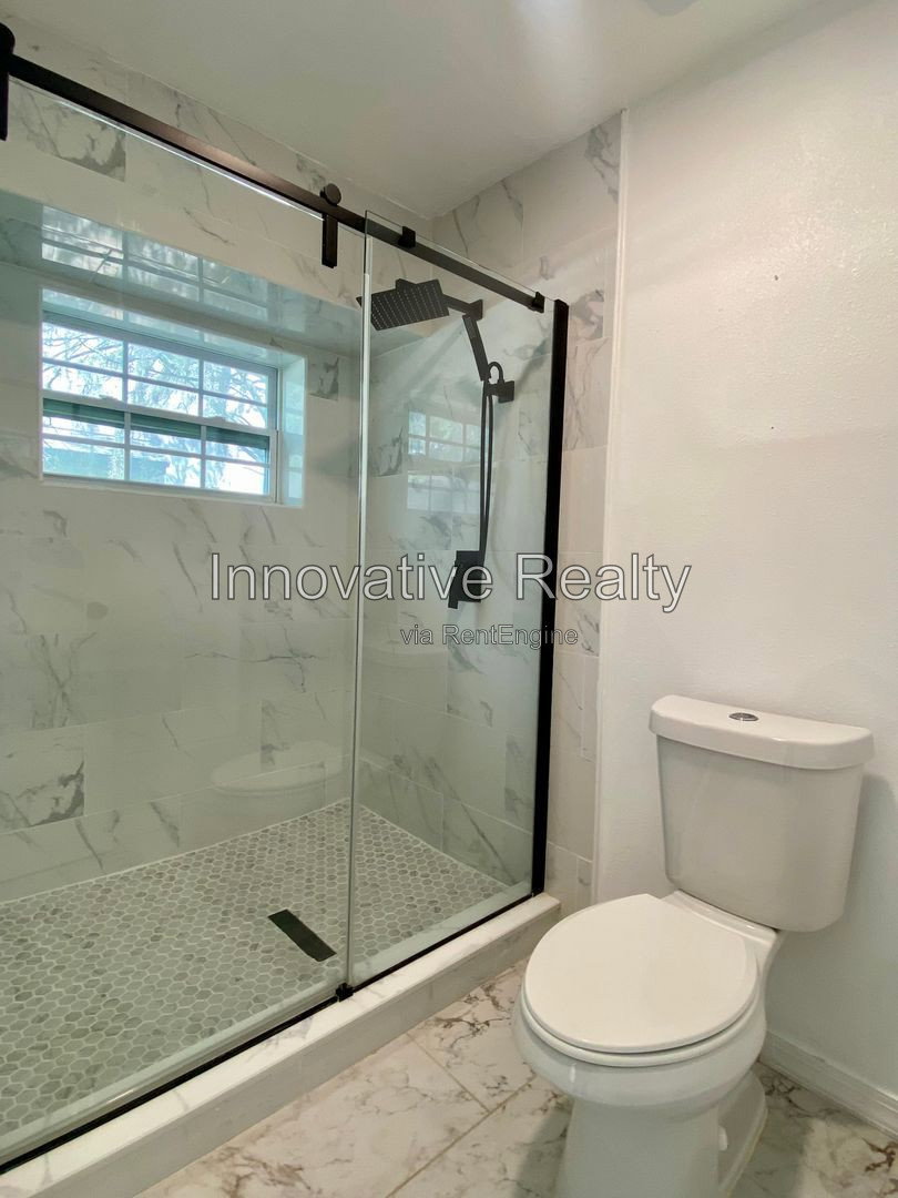 Gallery Image 21