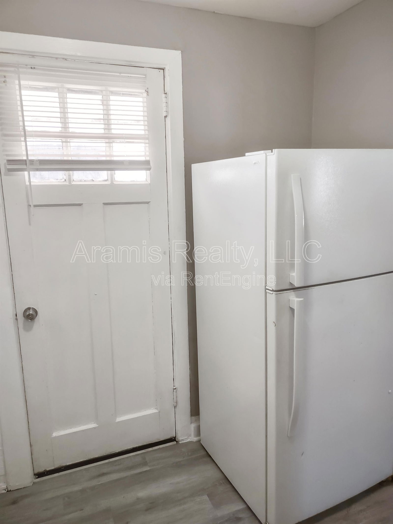 Gallery Image 18