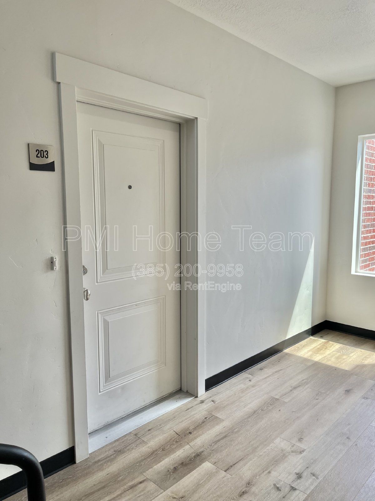 Gallery Image 0