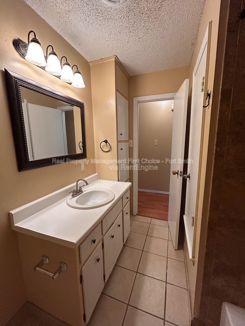Gallery Image 13