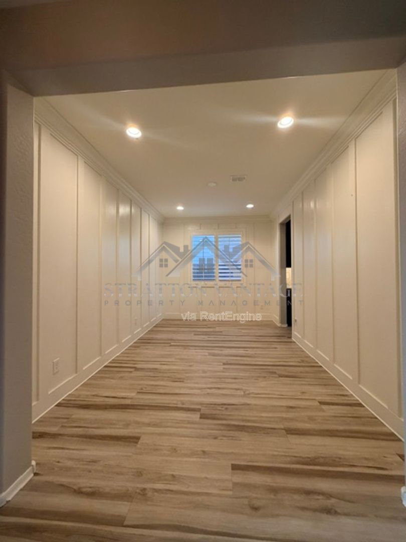 Gallery Image 19