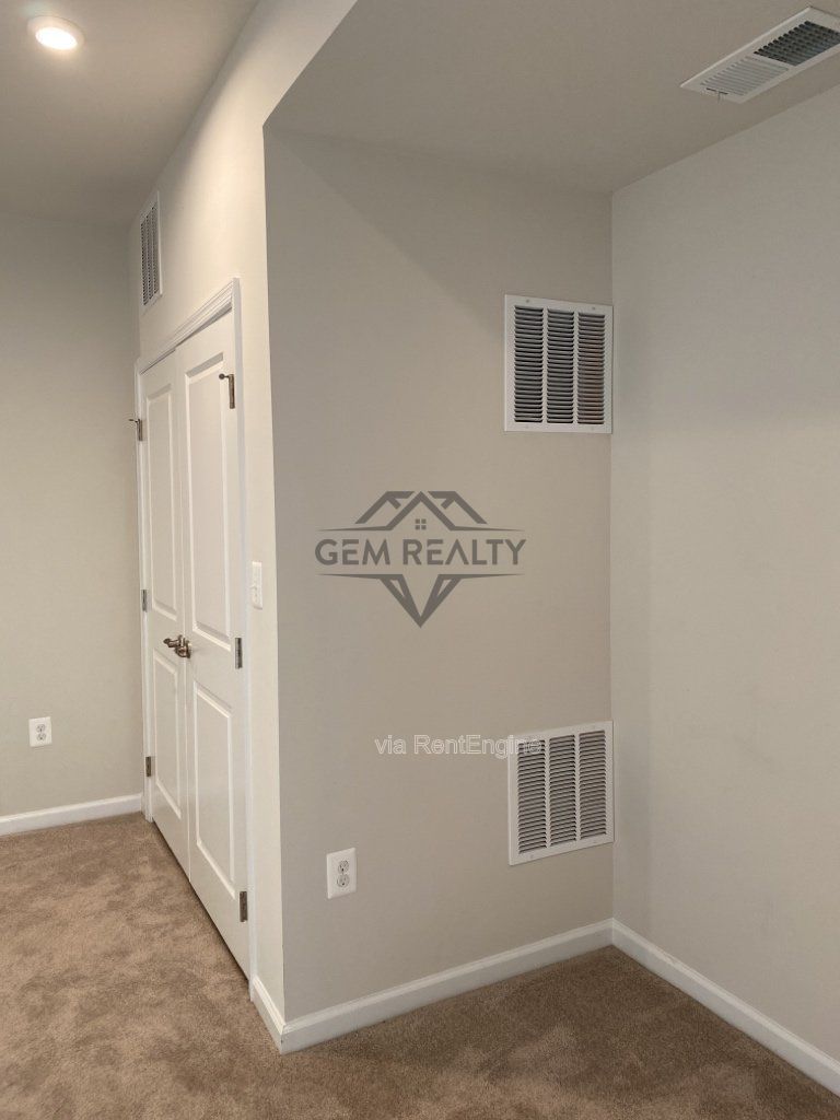 Gallery Image 37
