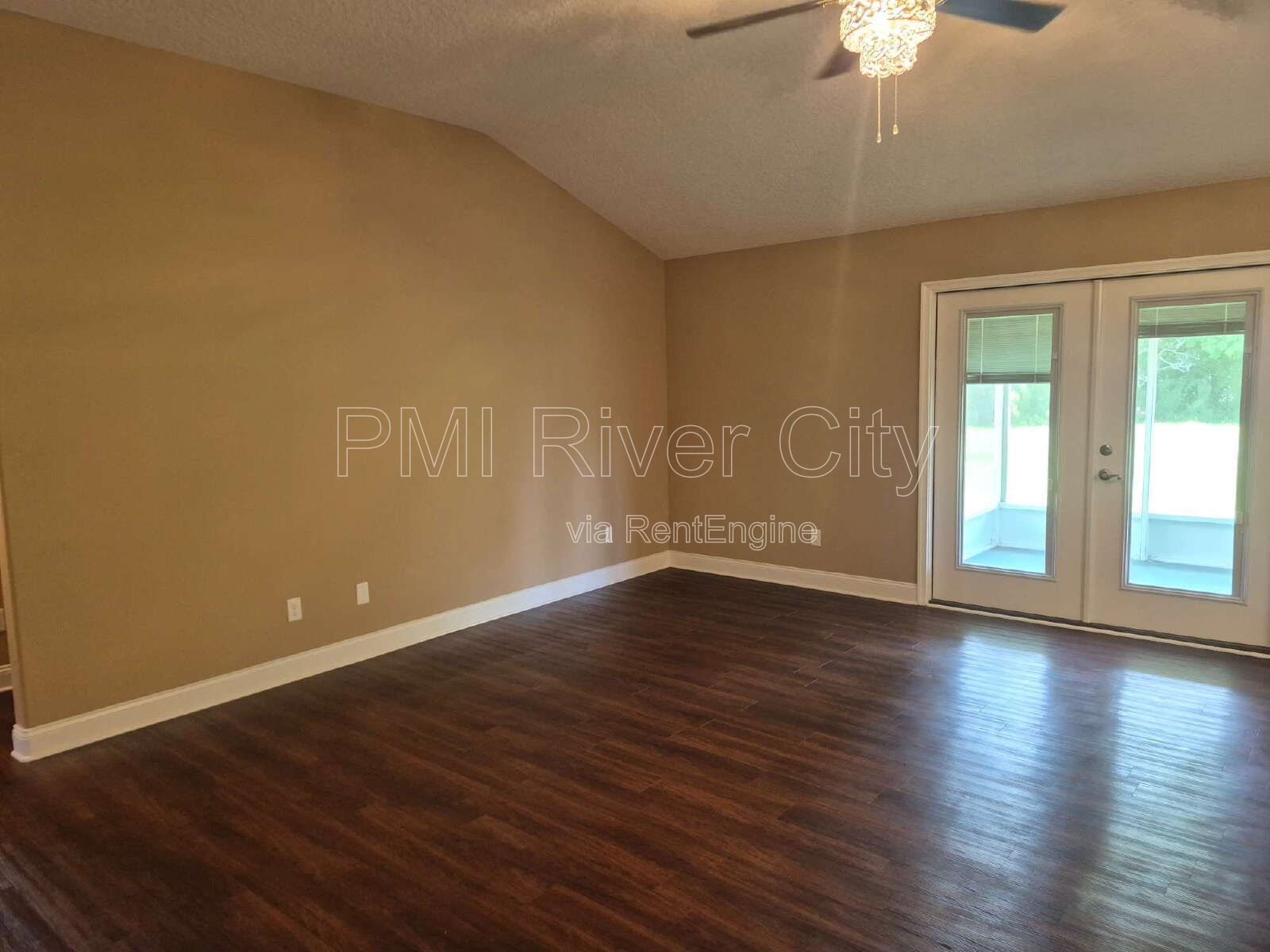 Gallery Image 21