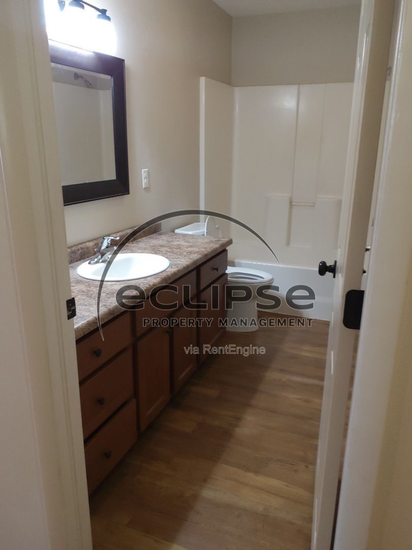 Gallery Image 16