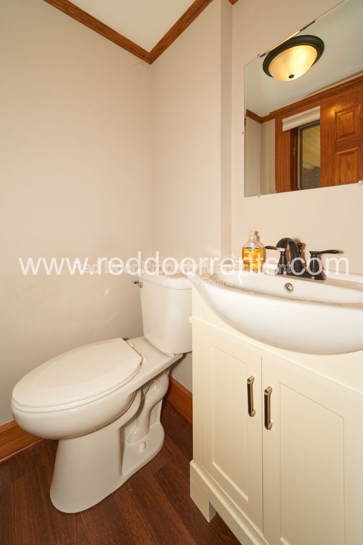 Gallery Image 19