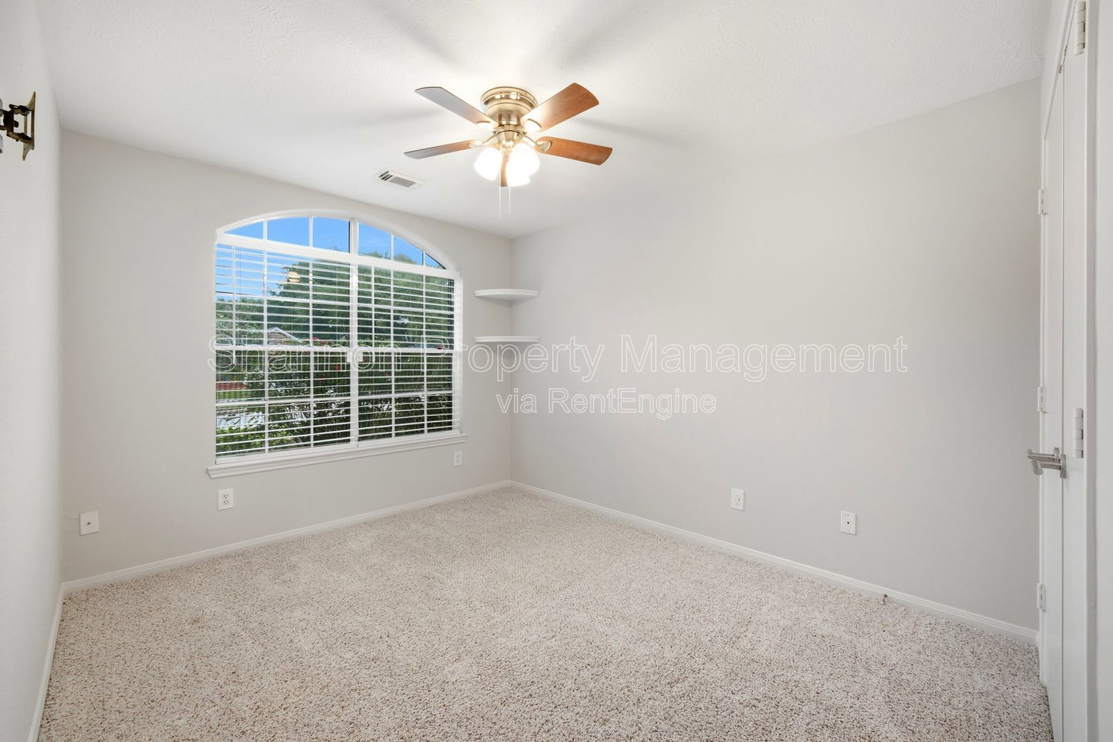 Gallery Image 19