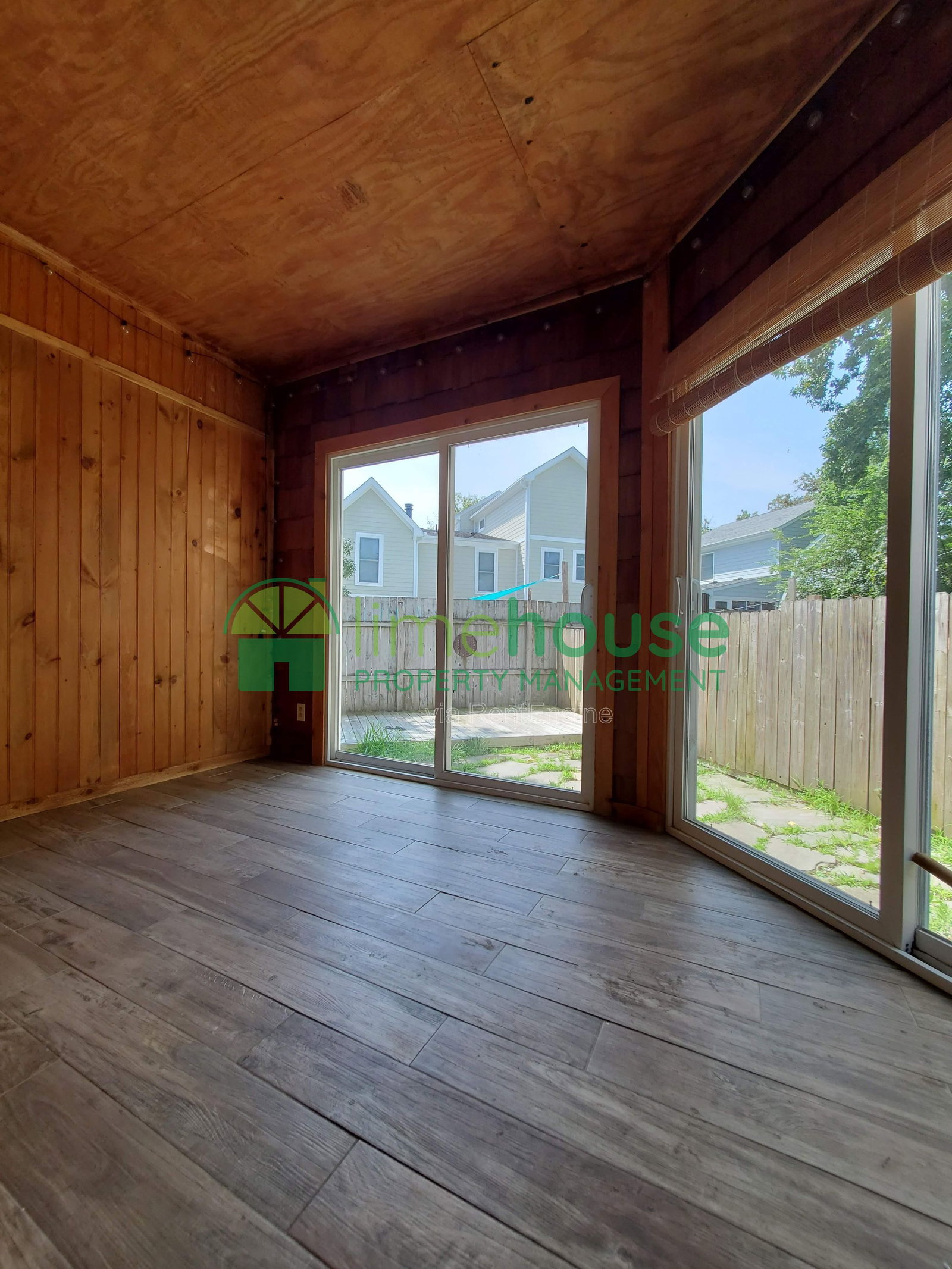 Gallery Image 16
