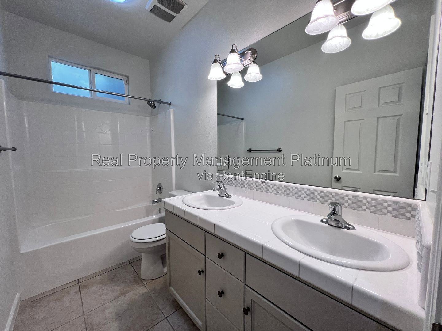 Gallery Image 16