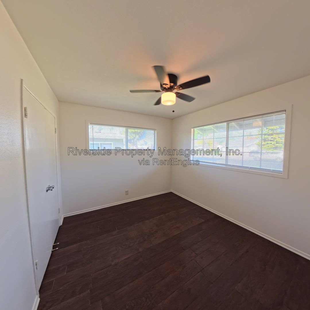 Gallery Image 16