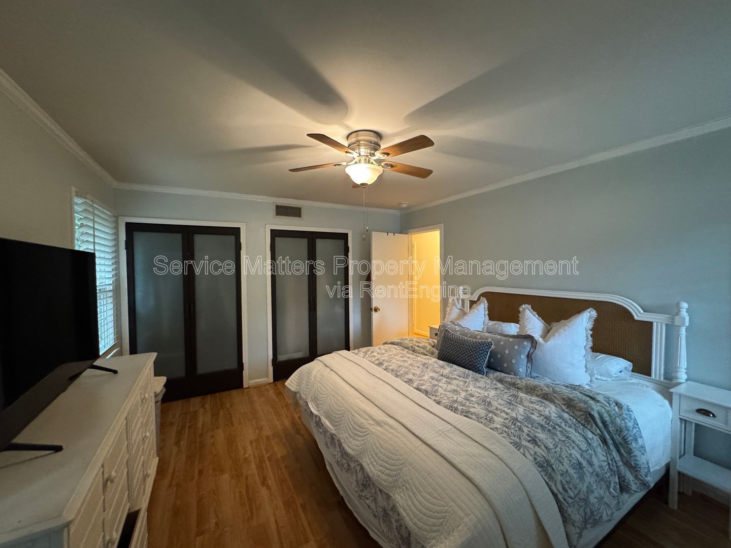 Gallery Image 17