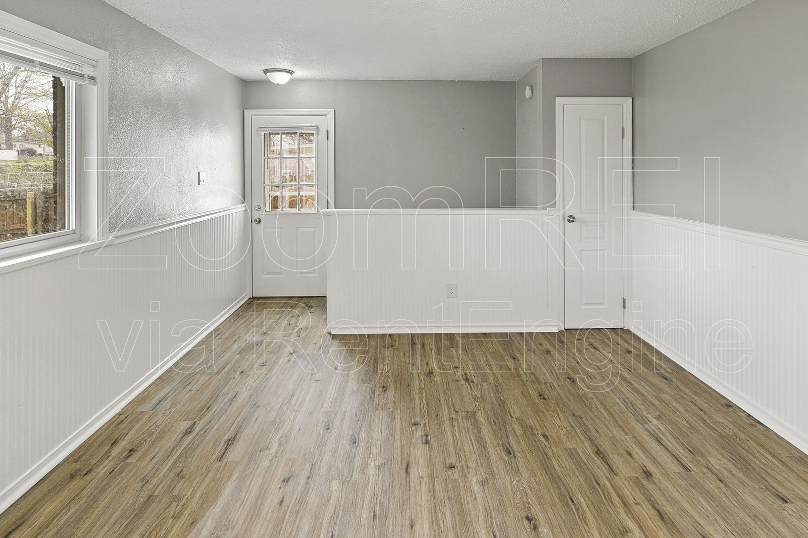 Gallery Image 0